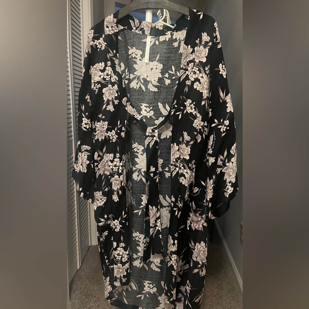 Floral Kimono Top